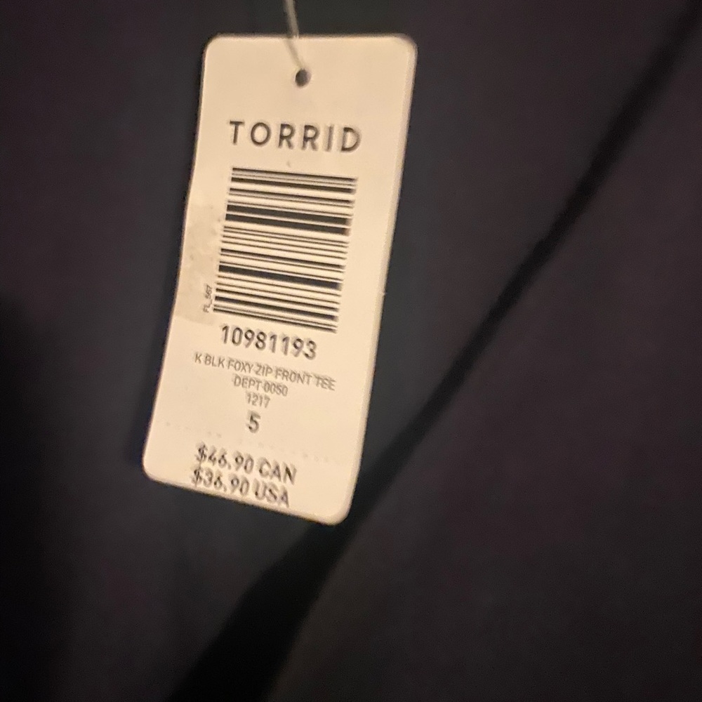 Torrid top - Picture 1 of 8